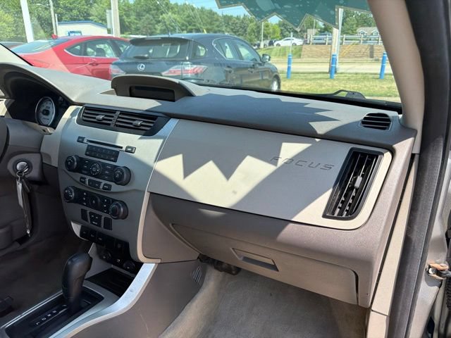 Used 2008 Ford Focus SES FWD image 21