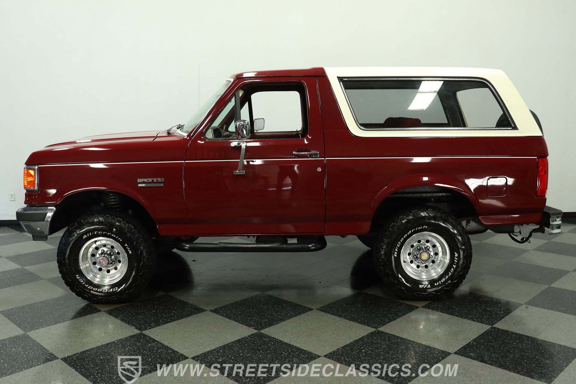 Used 1990 Ford Bronco AWD/4WD image 2