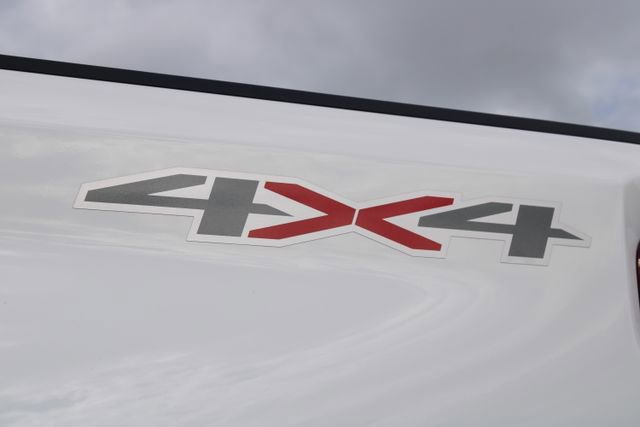 Used 2022 Chevrolet Silverado 2500 LT w/ Convenience Package image 19