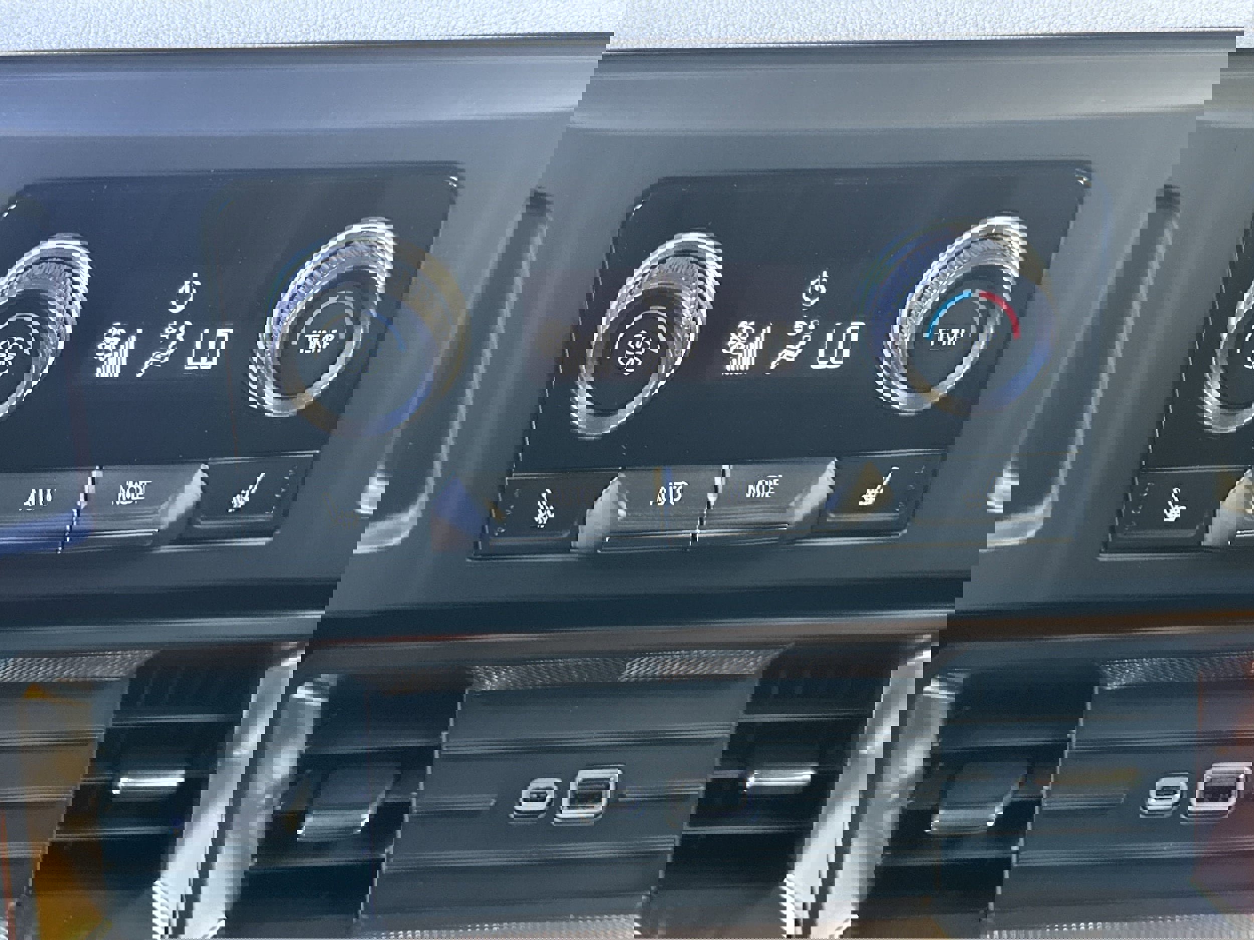 New 2025 GMC Hummer EV 2X w/ Extreme Off-Road Package image 24