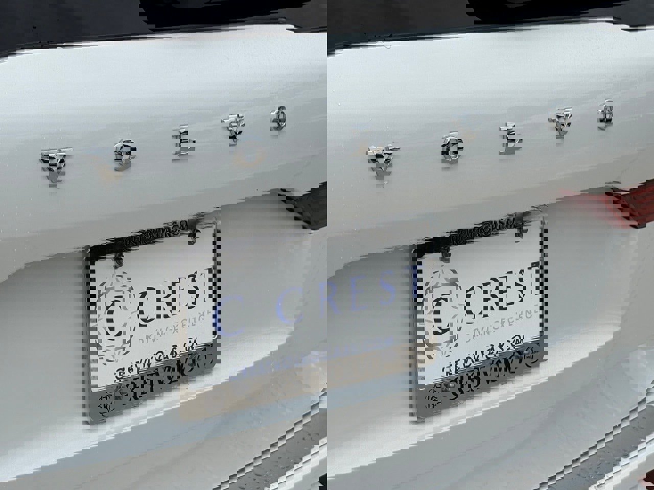 New 2026 Volvo XC60 B5 Plus w/ Protection Package Premier image 7