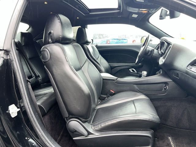 Used 2017 Dodge Challenger R/T Plus RWD image 19