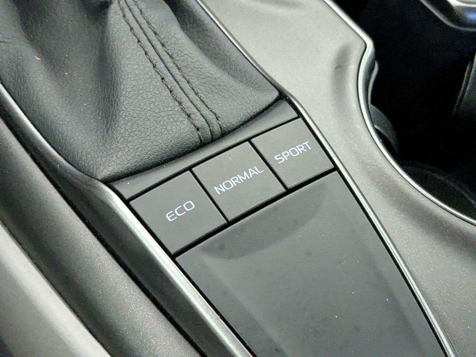 Certified 2024 Toyota Camry SE FWD image 25