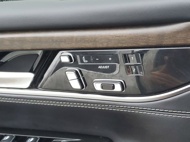 Used 2022 Jeep Grand Wagoneer Series I AWD/4WD image 25