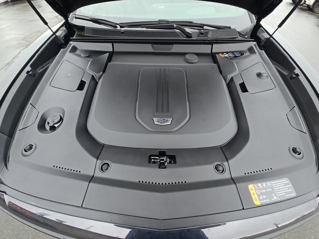 New 2026 Cadillac Lyriq V w/ Exterior Carbon Fiber Package image 38