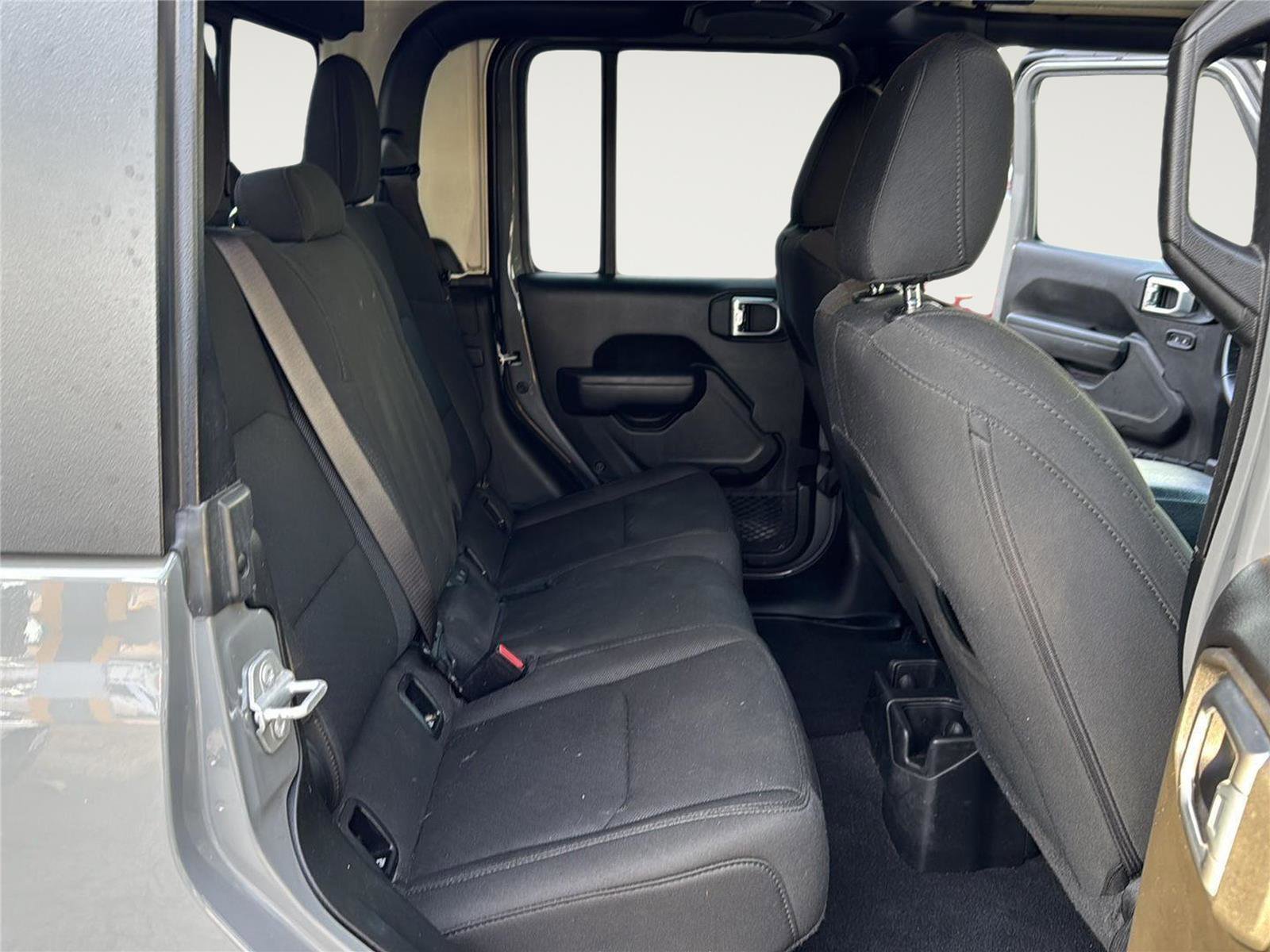 Used 2022 Jeep Gladiator Sport image 31