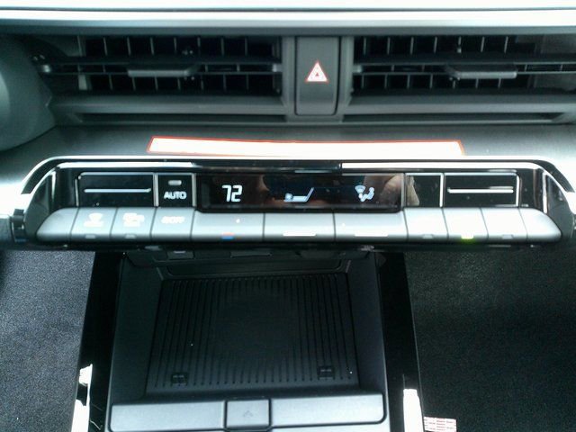 New 2026 Toyota Prius LE image 13