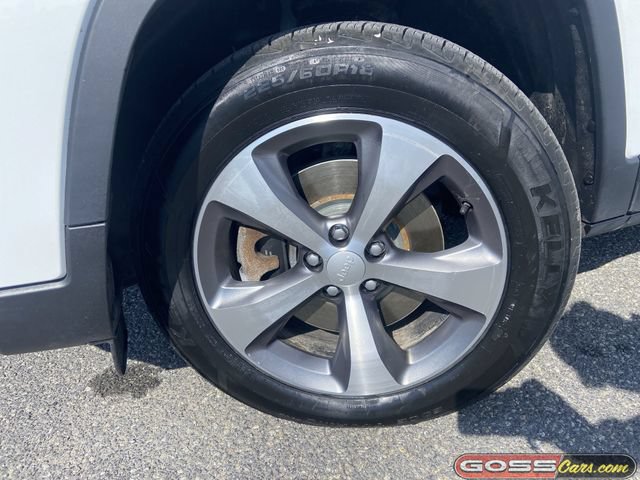 Used 2022 Jeep Cherokee Limited w/ Mopar Interior Package AWD/4WD image 34