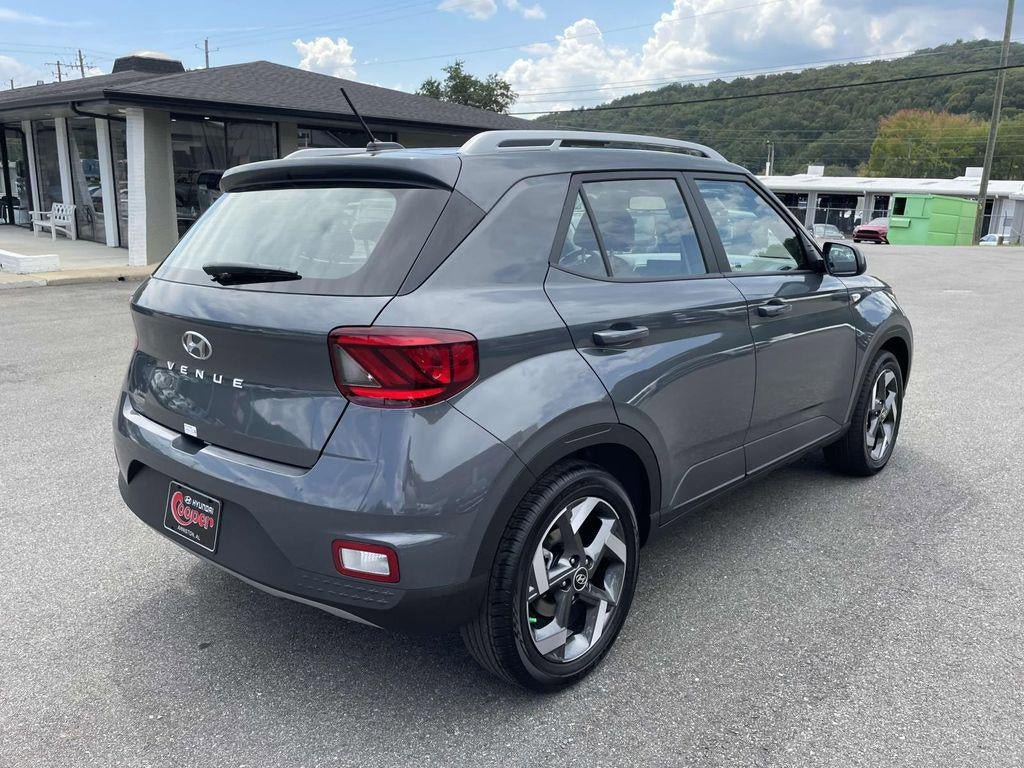 New 2026 Hyundai Venue SEL image 22