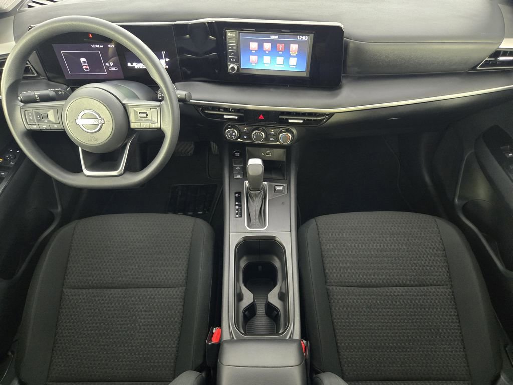 Used 2025 Nissan Kicks S image 28