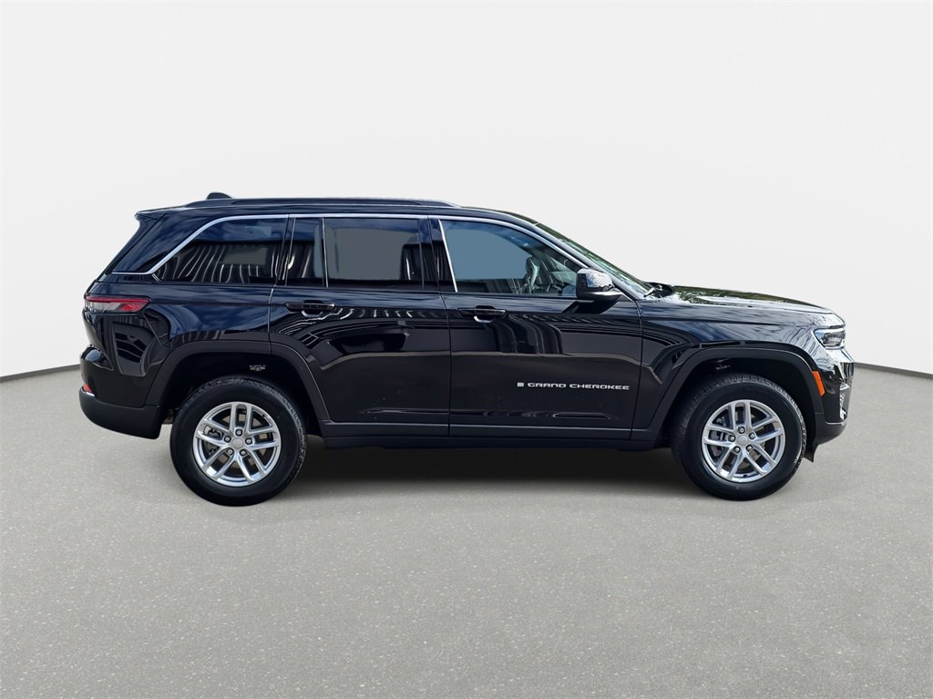 New 2025 Jeep Grand Cherokee Laredo X image 4