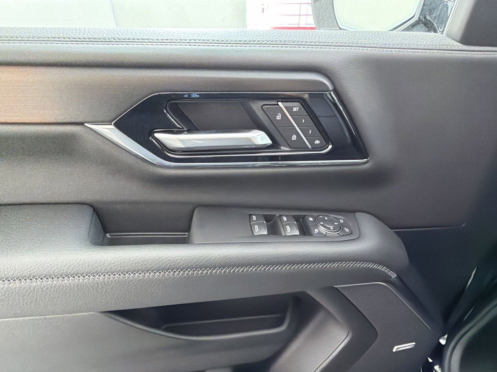 New 2026 GMC Yukon XL Denali w/ Denali Reserve Package image 15