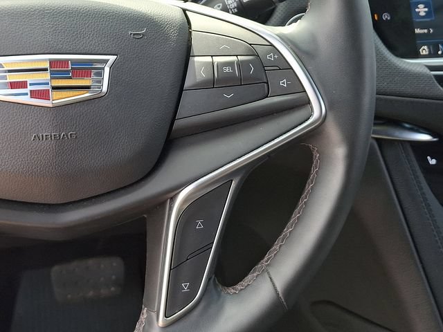 Used 2025 Cadillac XT5 Luxury w/ LPO, Floor Liner Package AWD/4WD image 20