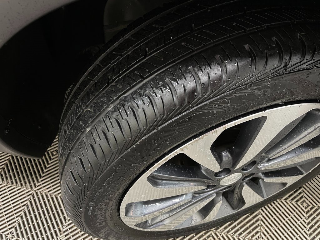 Certified 2022 Buick Encore Preferred w/ Safety Package image 45