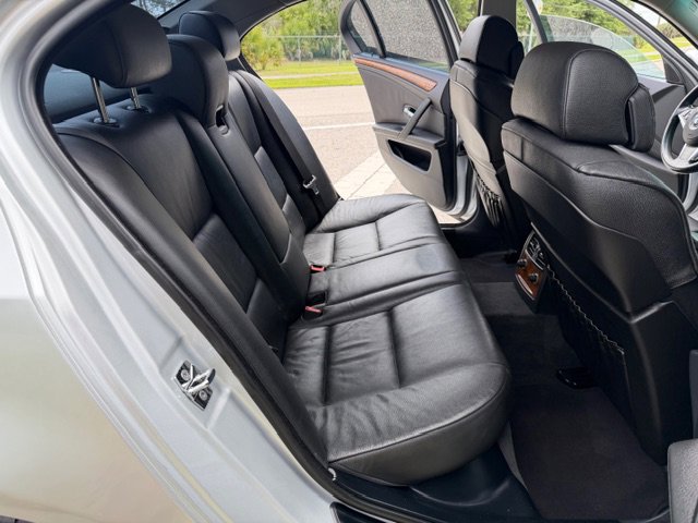 Used 2008 BMW 550i Sedan image 15