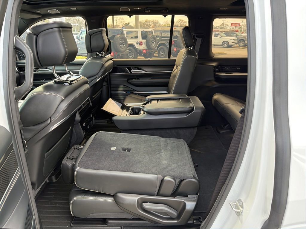 Used 2024 Jeep Grand Wagoneer Series II w/ Quick Order Packagew 28T image 28