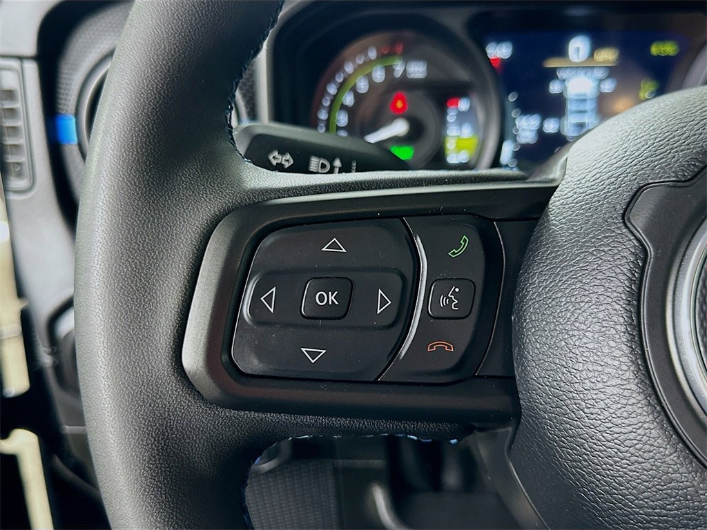 Used 2025 Jeep Wrangler Unlimited Rubicon 4xe w/ Technology Group image 22