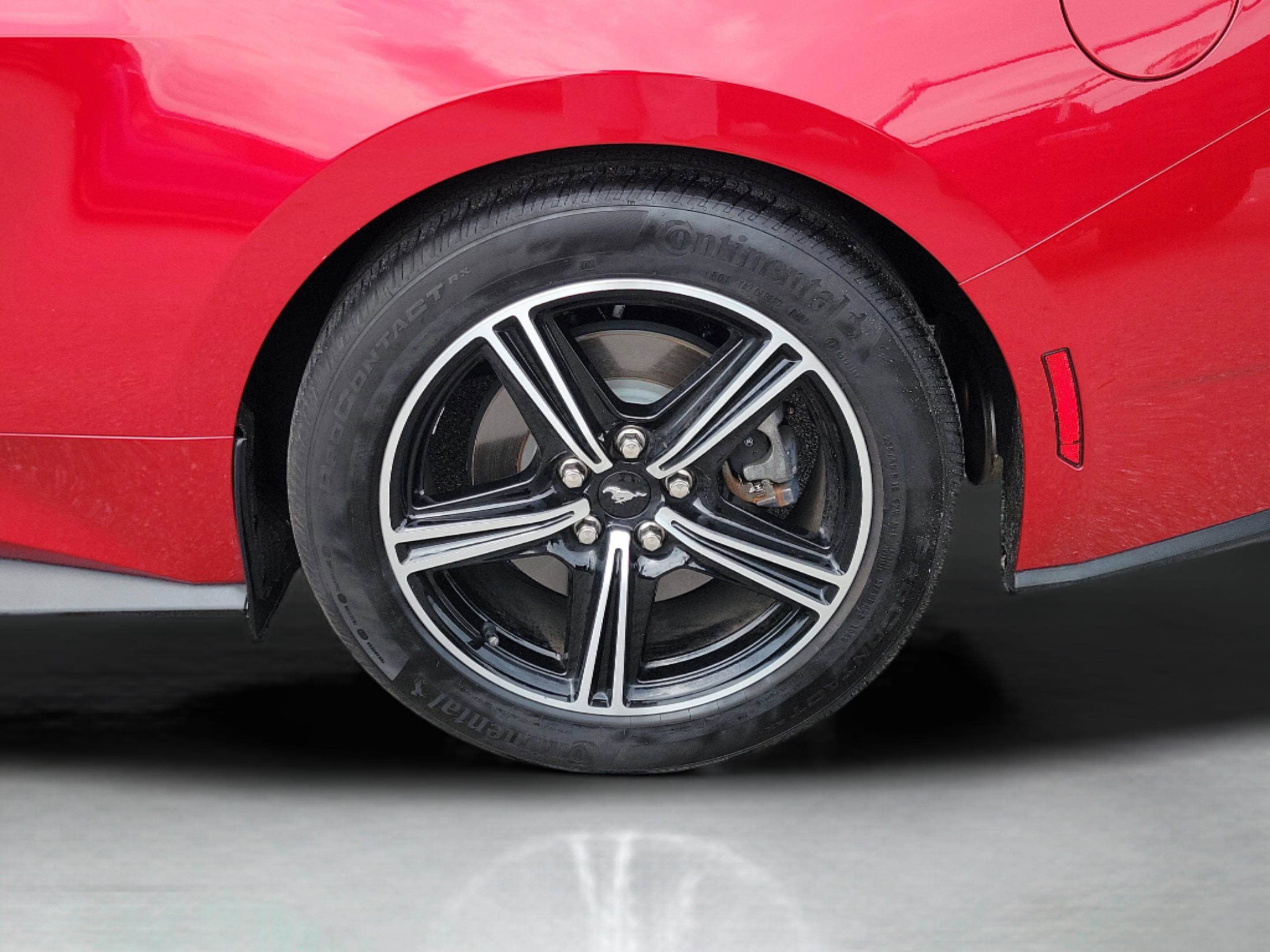 Used 2024 Ford Mustang Coupe RWD image 29