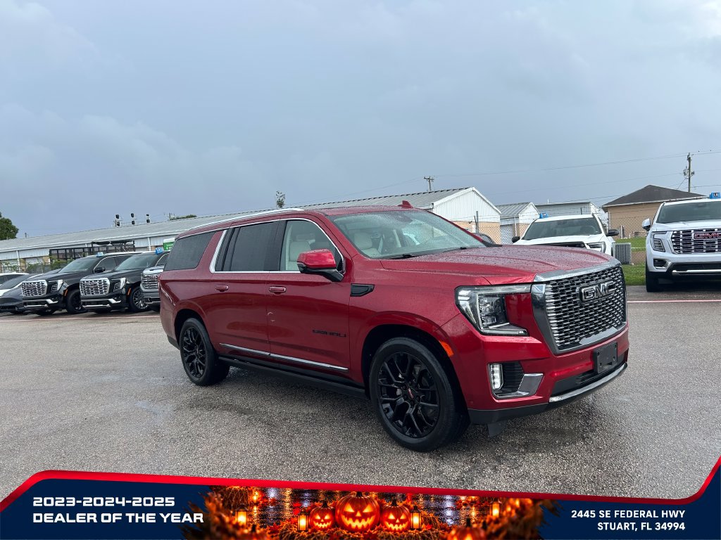 Used 2024 GMC Yukon XL Denali w/ Denali Reserve Package AWD/4WD image 2