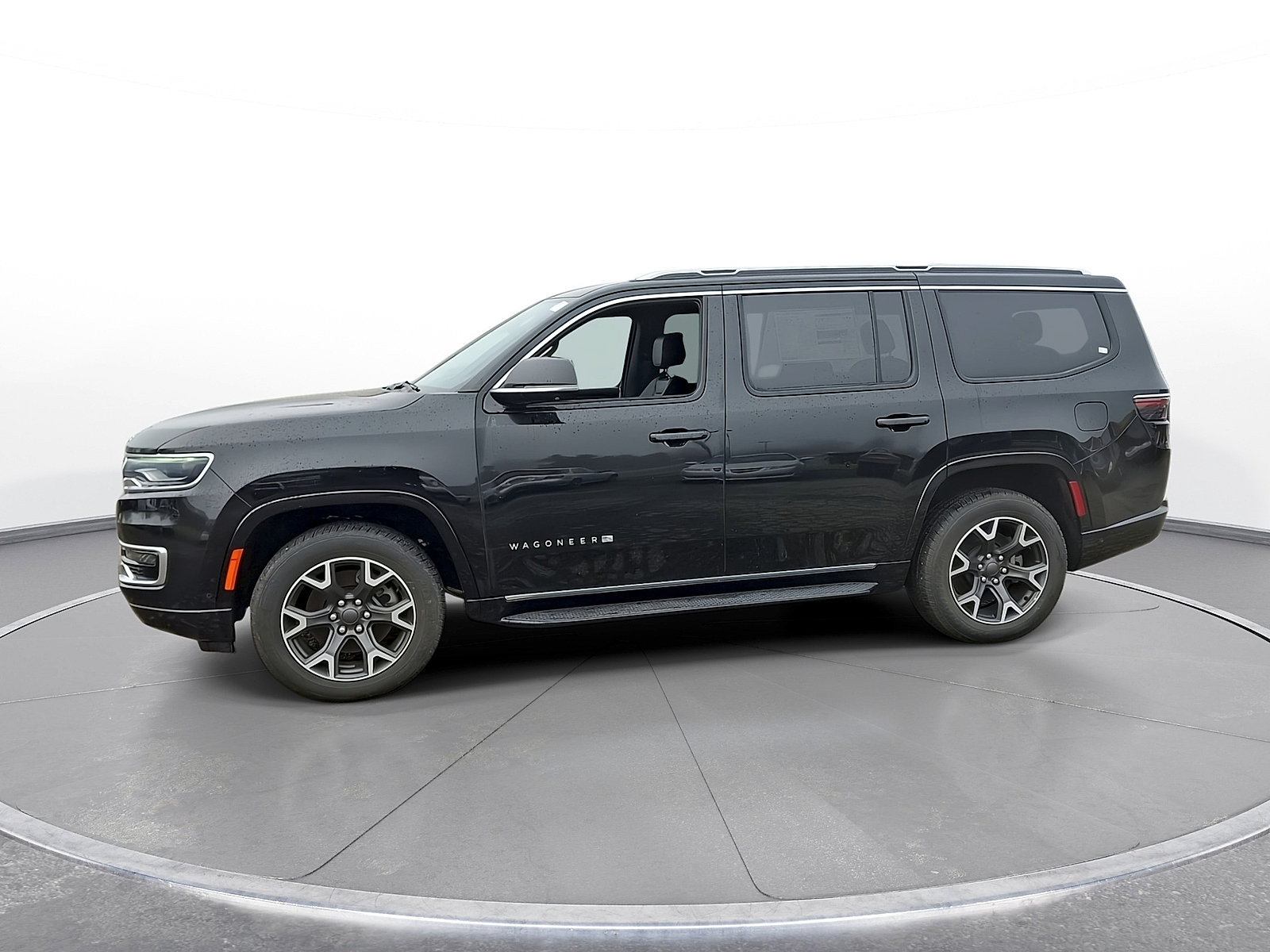 Used 2023 Jeep Wagoneer Series III w/ Convenience Group I AWD/4WD image 4