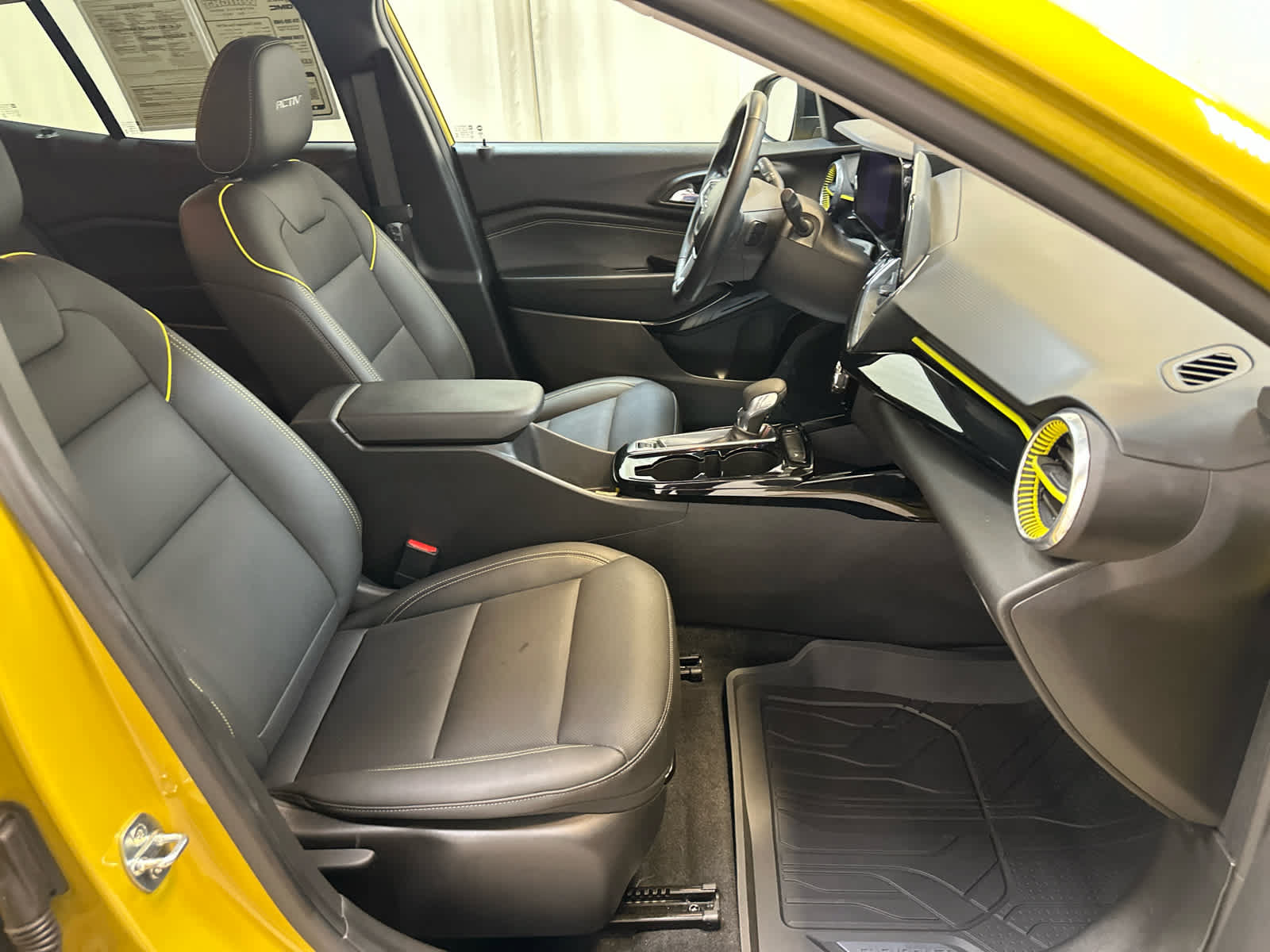 Used 2024 Chevrolet Trax ACTIV w/ Driver Confidence Package FWD image 14
