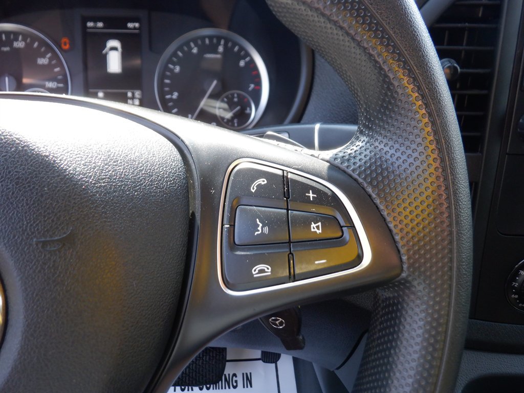 Used 2023 Mercedes-Benz Metris image 16