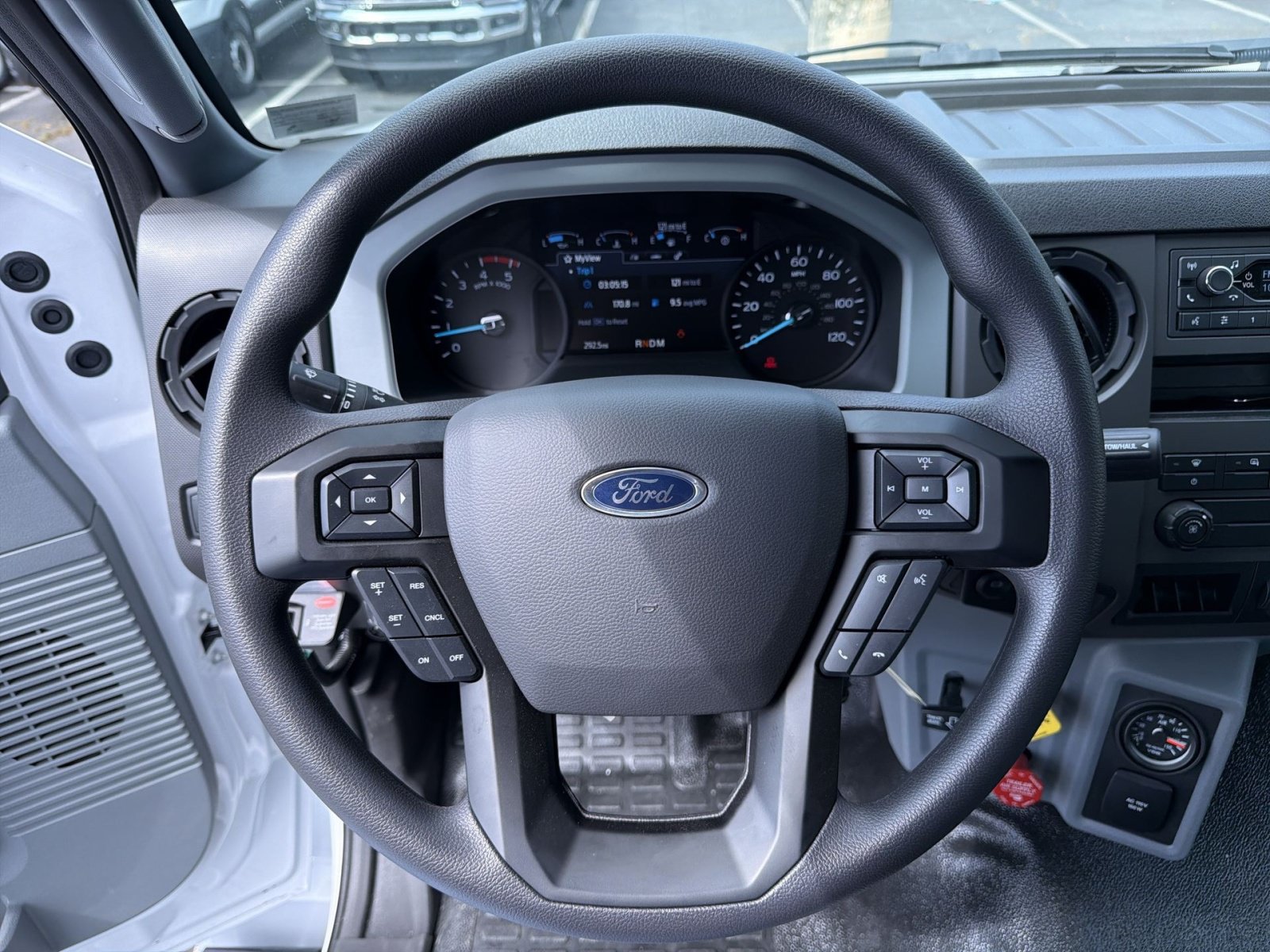 New 2027 Ford F750 2WD Regular Cab Super Duty image 26