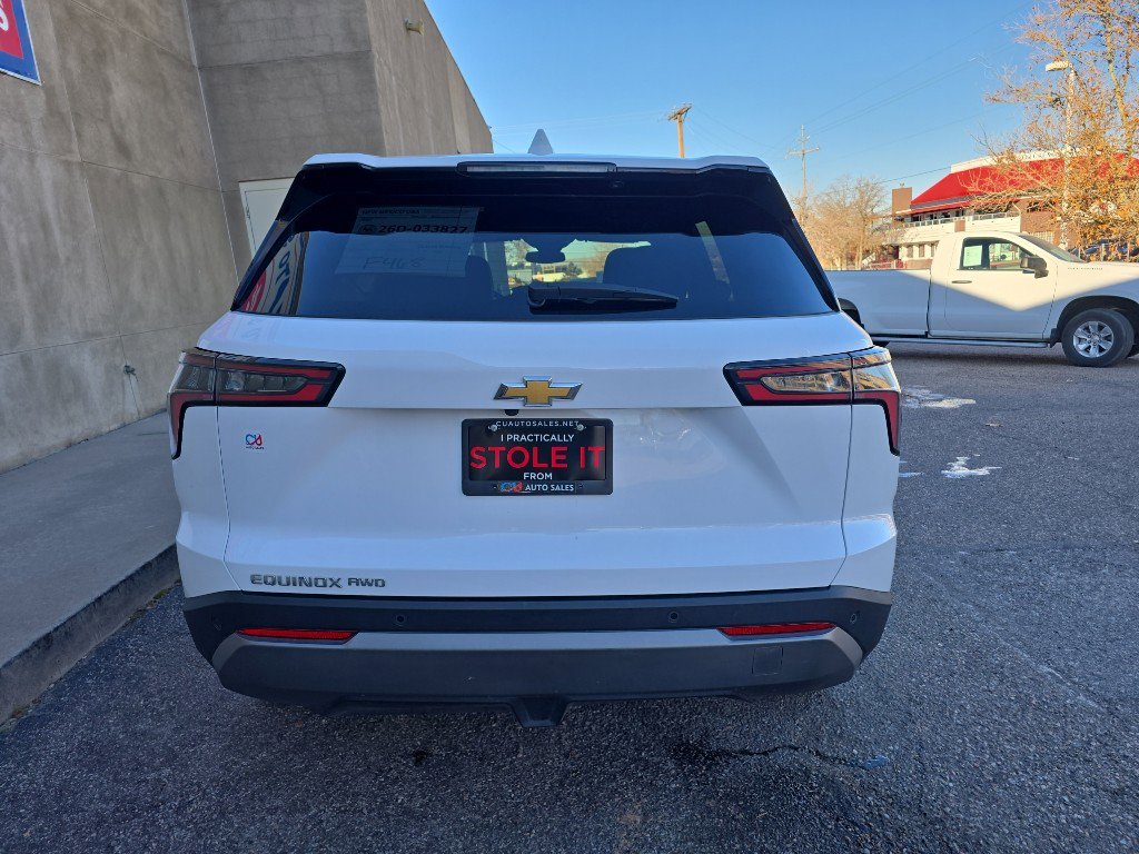 Used 2025 Chevrolet Equinox LT image 10