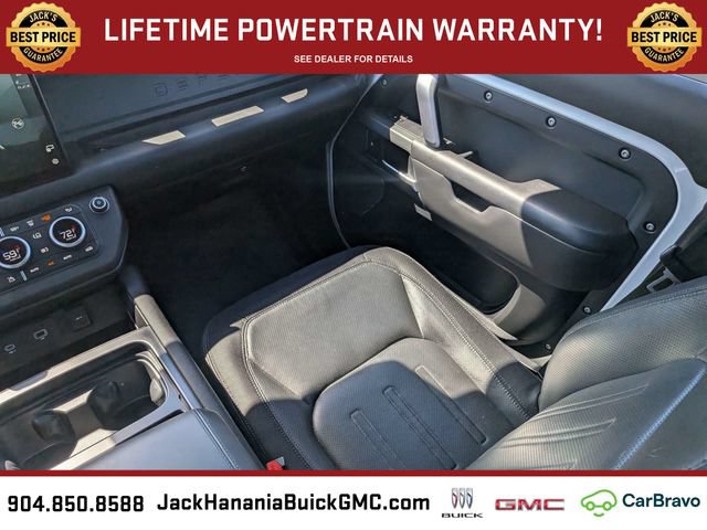 Used 2022 Land Rover Defender 110 X-Dynamic HSE AWD/4WD image 17