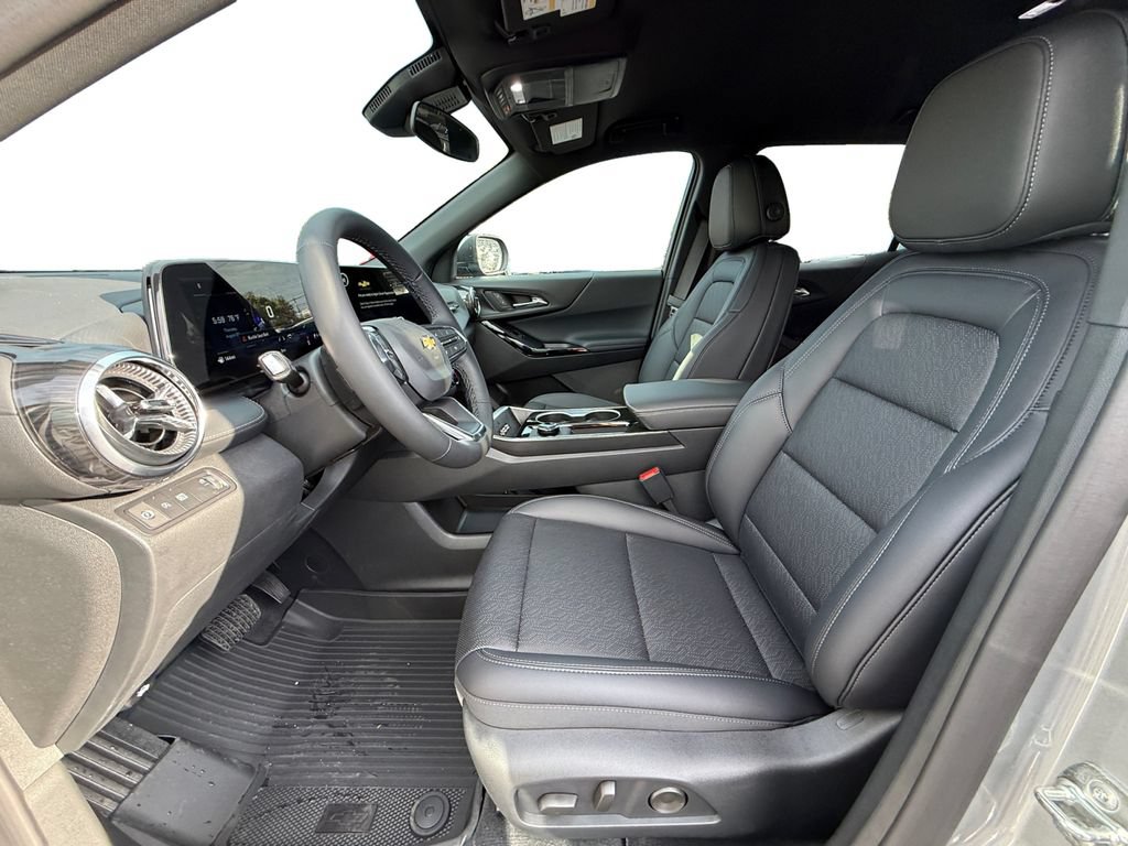 New 2027 Chevrolet Equinox LT w/ Convenience Package II FWD image 9