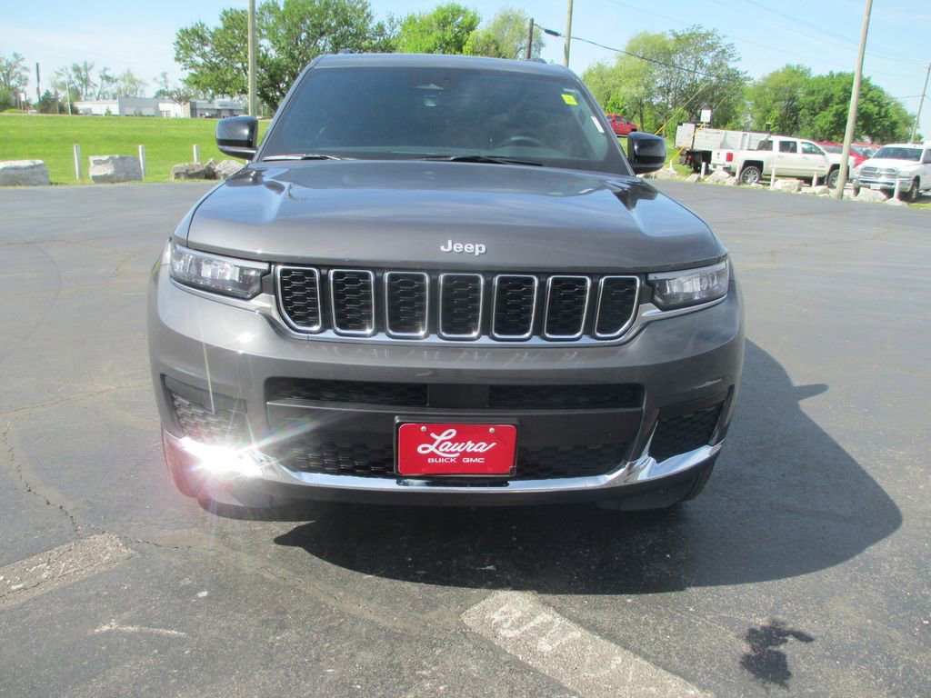 Used 2025 Jeep Grand Cherokee L Laredo w/ Luxury Tech Group I AWD/4WD image 13