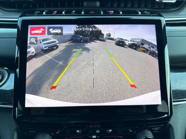 Used 2023 Jeep Grand Cherokee Trailhawk AWD/4WD image 29