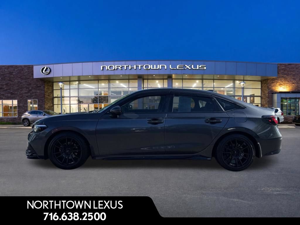 Used 2024 Honda Civic Touring image 3