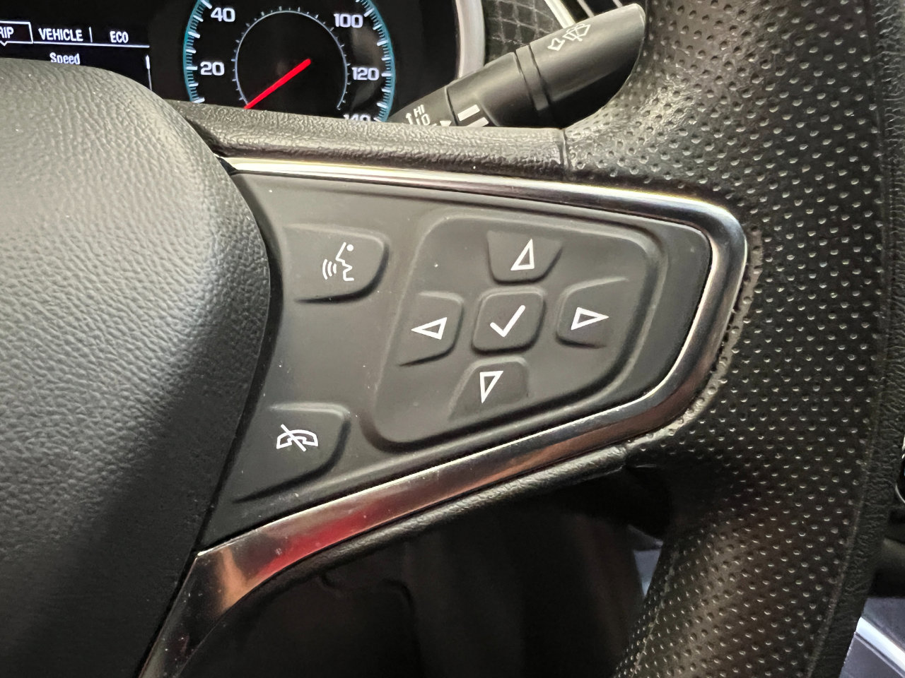 Used 2024 Chevrolet Malibu LT image 31