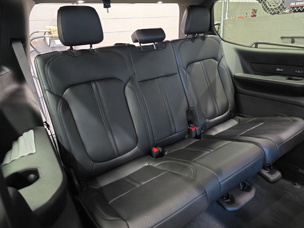 New 2026 Jeep Grand Wagoneer Limited AWD/4WD image 13
