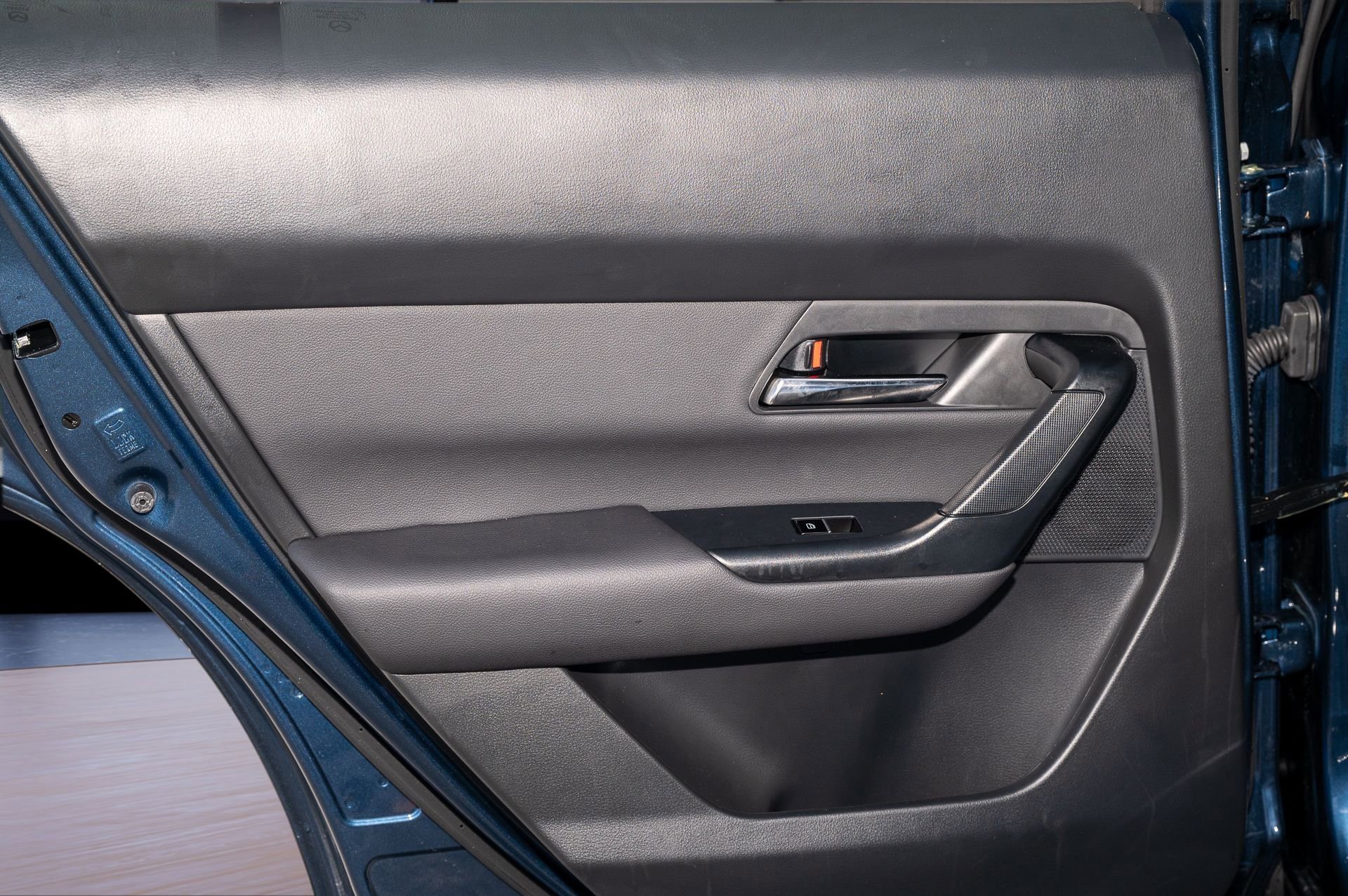 Used 2025 MAZDA CX-50 2.5 Hybrid w/ Premium Plus Pkg image 16