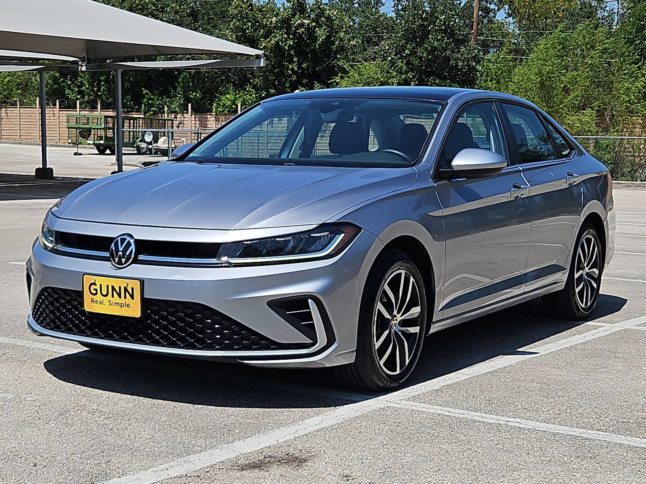 Used 2025 Volkswagen Jetta SE FWD image 7