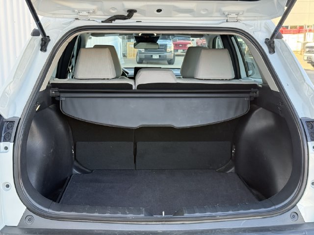 Used 2026 Toyota Corolla Cross L FWD image 28