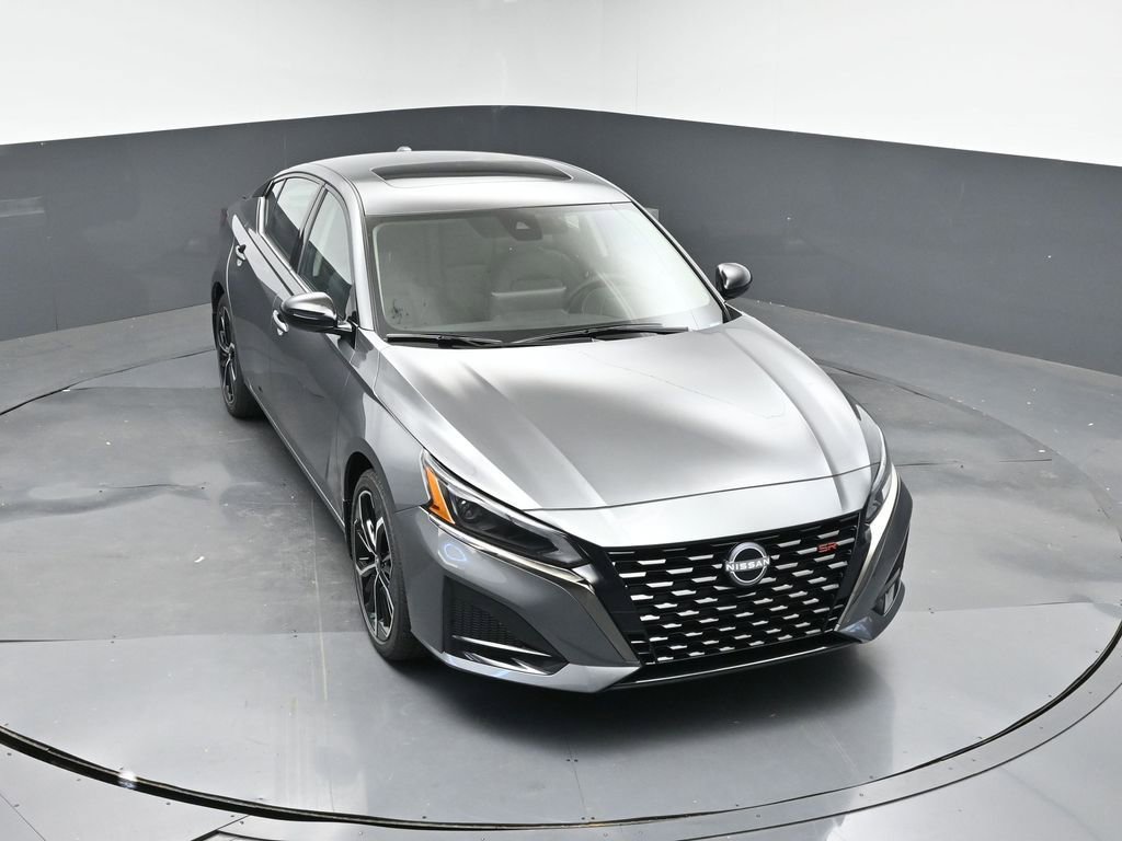 New 2025 Nissan Altima 2.5 SR image 41