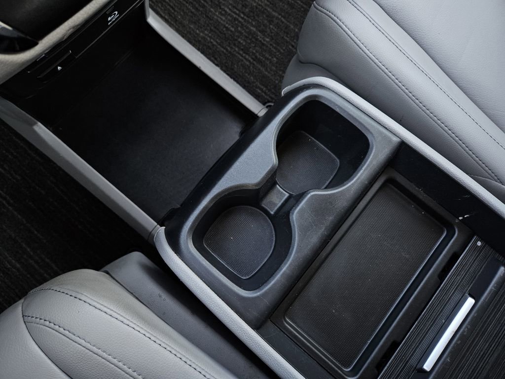 Used 2021 Honda Odyssey Touring image 17