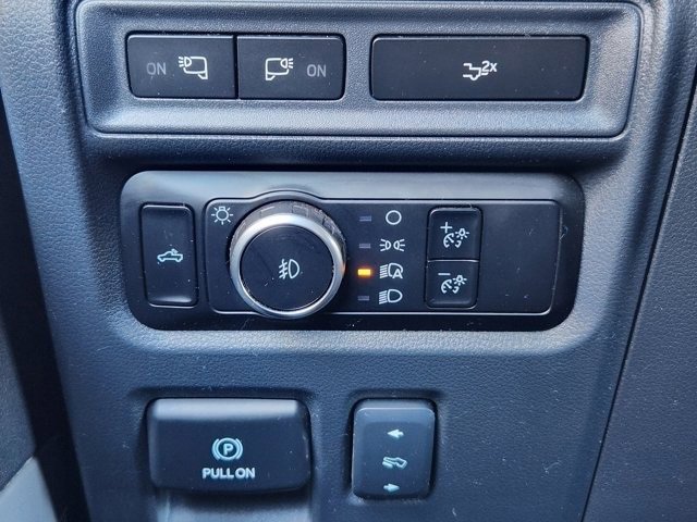 Used 2024 Ford F150 Lariat w/ FX4 Off-Road Package image 21