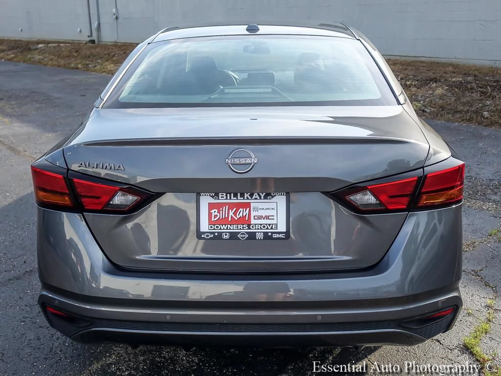 Used 2025 Nissan Altima 2.5 SV FWD image 7