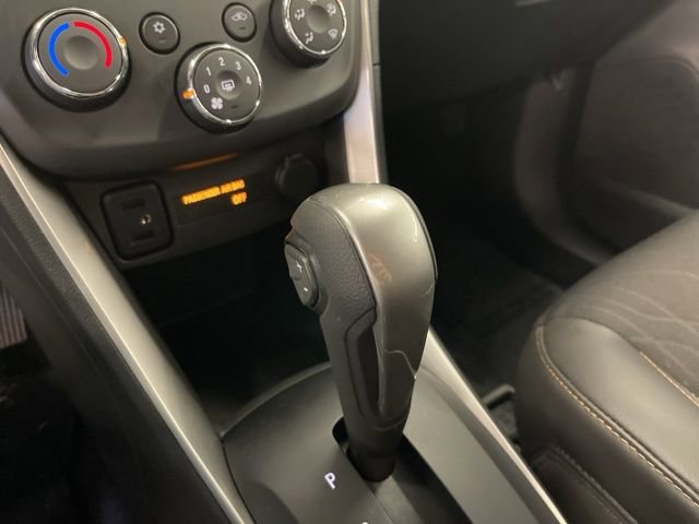 Used 2022 Chevrolet Trax LT w/ LT Convenience Package image 24