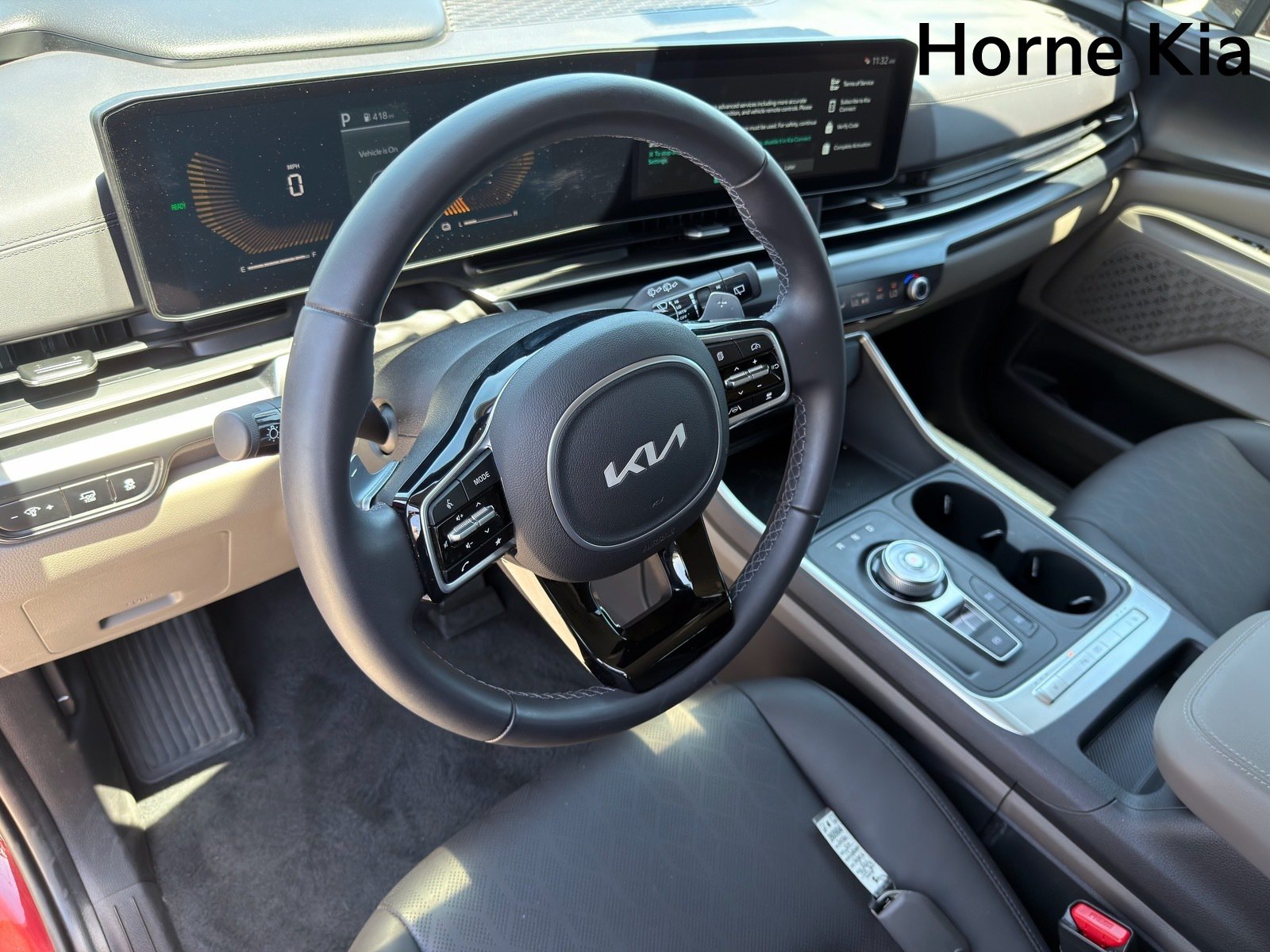 New 2026 Kia Carnival LXS FWD image 11