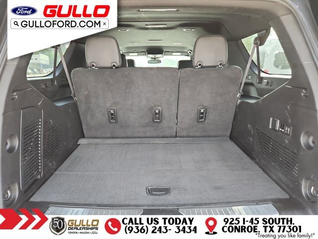 Used 2023 Chevrolet Suburban Premier image 10