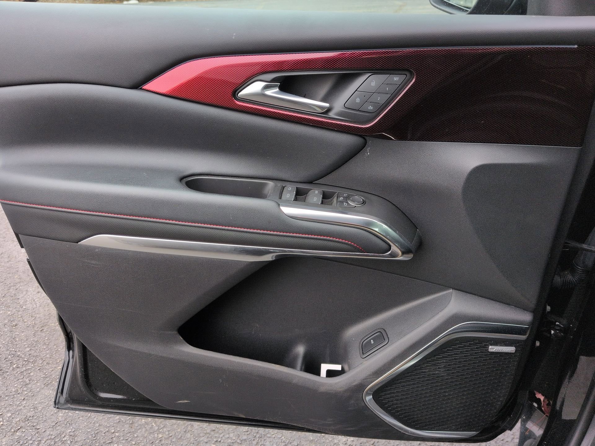 Certified 2024 Chevrolet Traverse RS w/ LPO, Floor Liner Package image 23