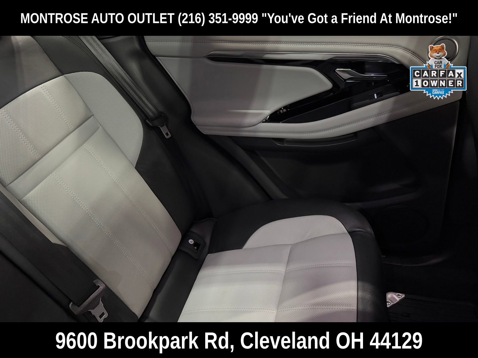 Used 2023 Land Rover Range Rover Evoque R-Dynamic SE image 31