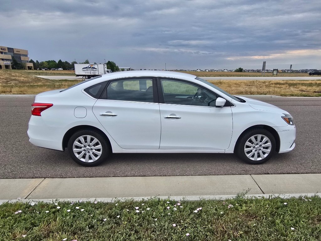 Used 2018 Nissan Sentra S FWD image 7