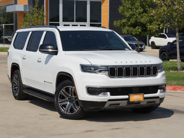 Used 2024 Jeep Wagoneer L Series II w/ Flexible Seating Group AWD/4WD image 6