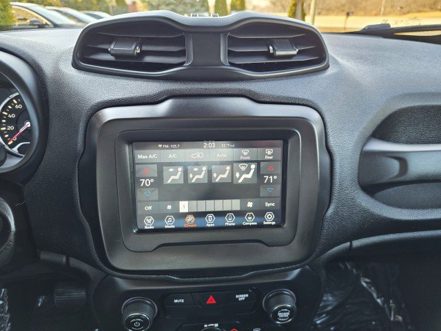 Used 2020 Jeep Renegade Latitude image 18